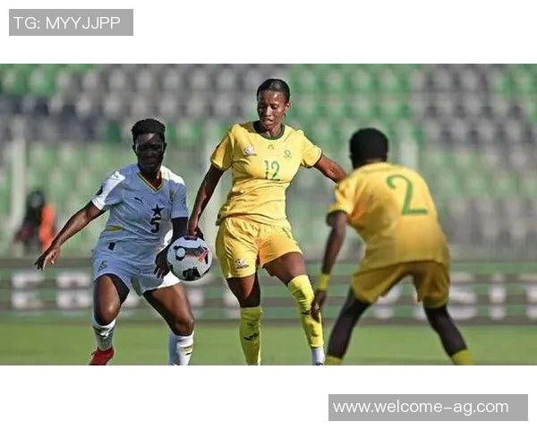 南非主帅批评非洲杯气氛冷淡新球场美观却组织混乱